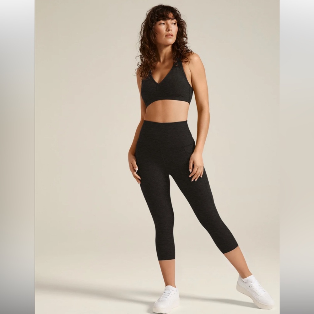 NWT Beyond Yoga Spacedye Pocket Capri